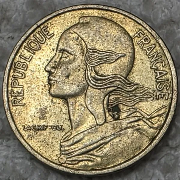 Post-Your-Coins-With-Hats