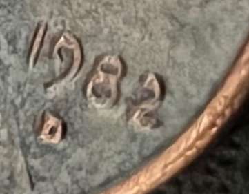 1982-Lincoln-Copper-Penny-.-I-Pinched-Myself-But-Still-Not-Sure!-It-Looks-Too-Good-To-Be-True-:
