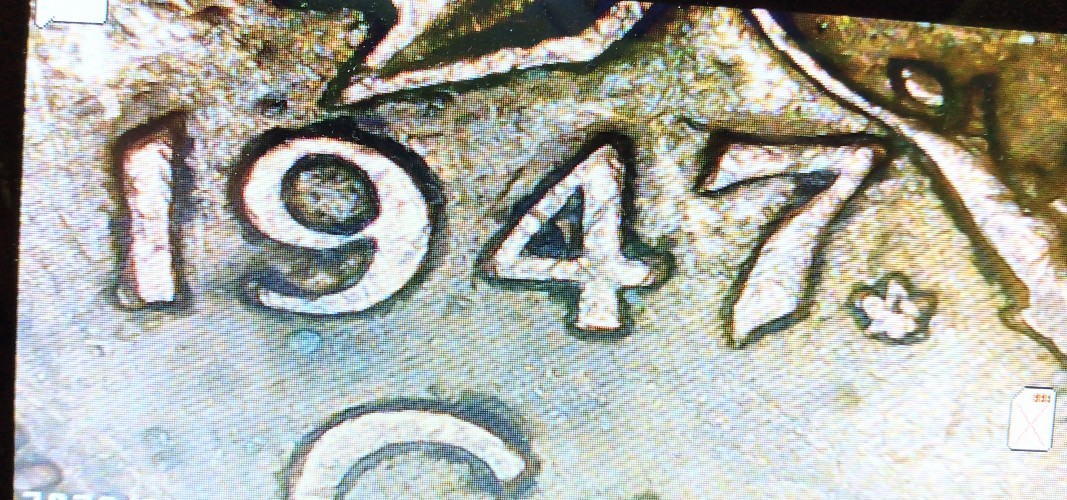 1947-Blunt,-Pointed-Maple-Leaf-Dot