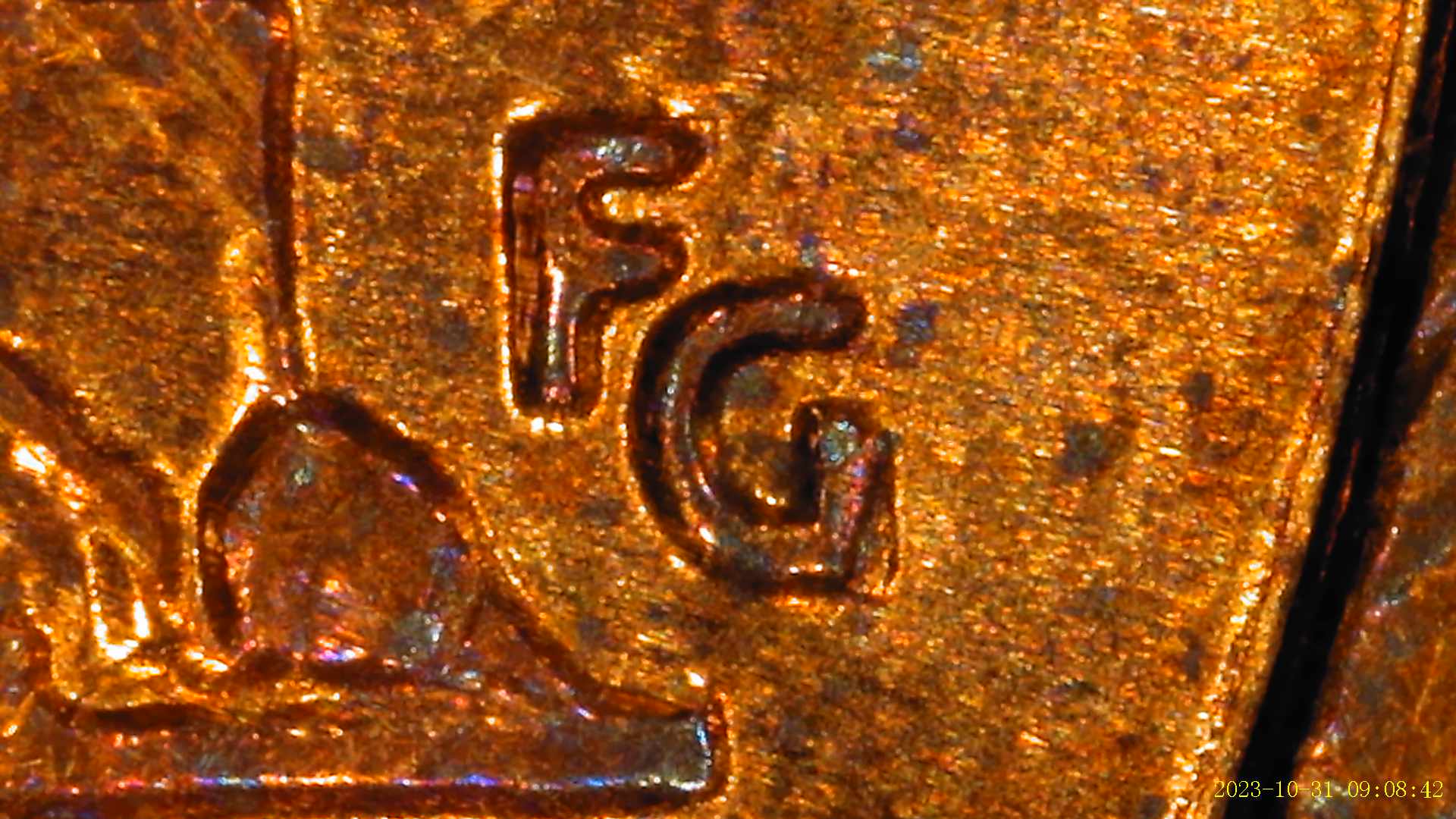 1999-Lincoln-Memorial-Penny-Strange-Looking-2nd-Column-Reverse