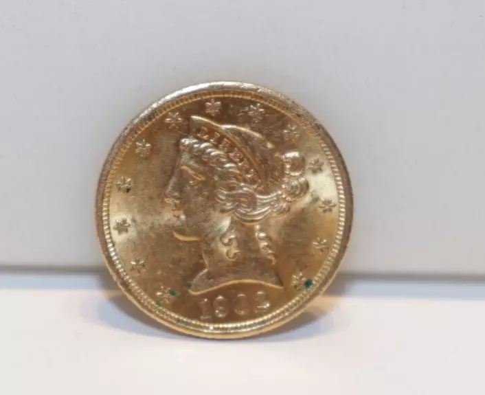 Gold-Coin-Looks-Pretty-Good-After-Minor-Verdigris-Removal.