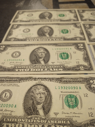 2-Dollar-Bills-Serial-Numbers-For-A-90-Year-Old