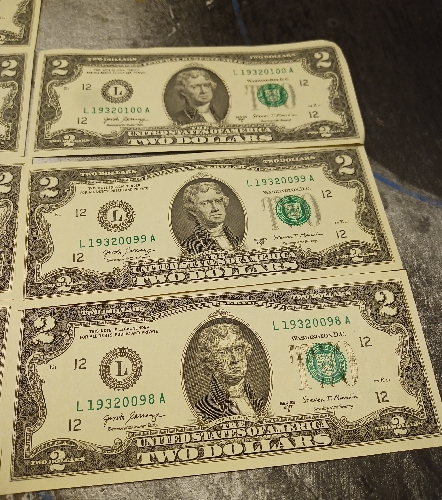 2-Dollar-Bills-Serial-Numbers-For-A-90-Year-Old