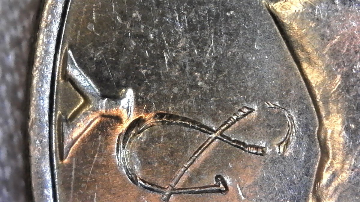 Kennedy-Half-Bicentennial-,-Struck--Wire-Or-Reeding?
