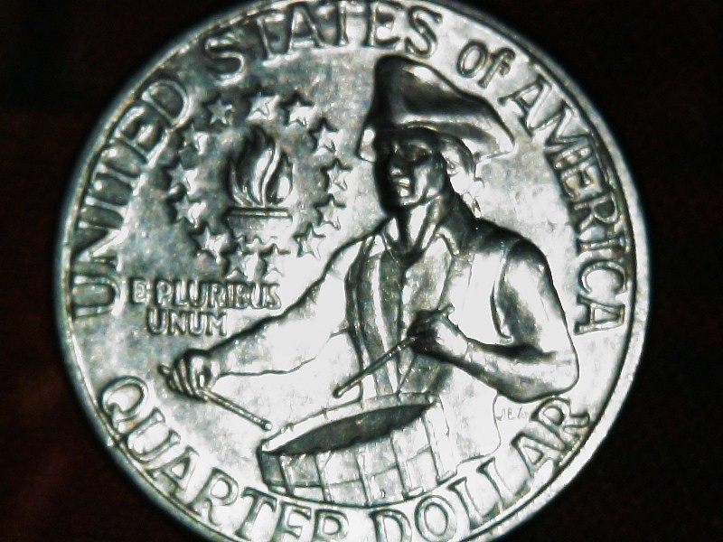 1976-Bicentennial-Quarter-Die-Break-Obverse?