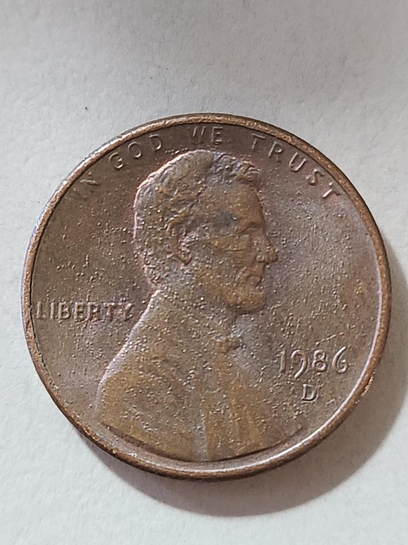 Whats-Up-With-The-Surface-Of-This-1986-D-Lincoln