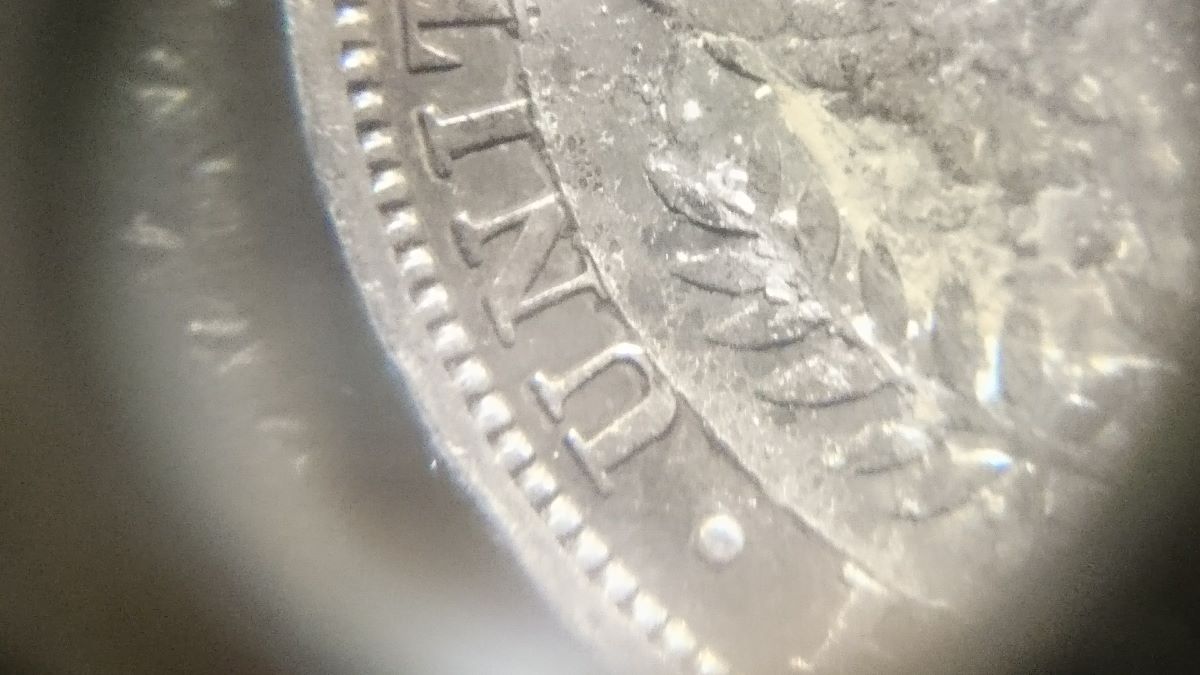 Can-Anybody-Help-Me-Understand-What's-Going-On-With-This-1904-Half-Dollar?