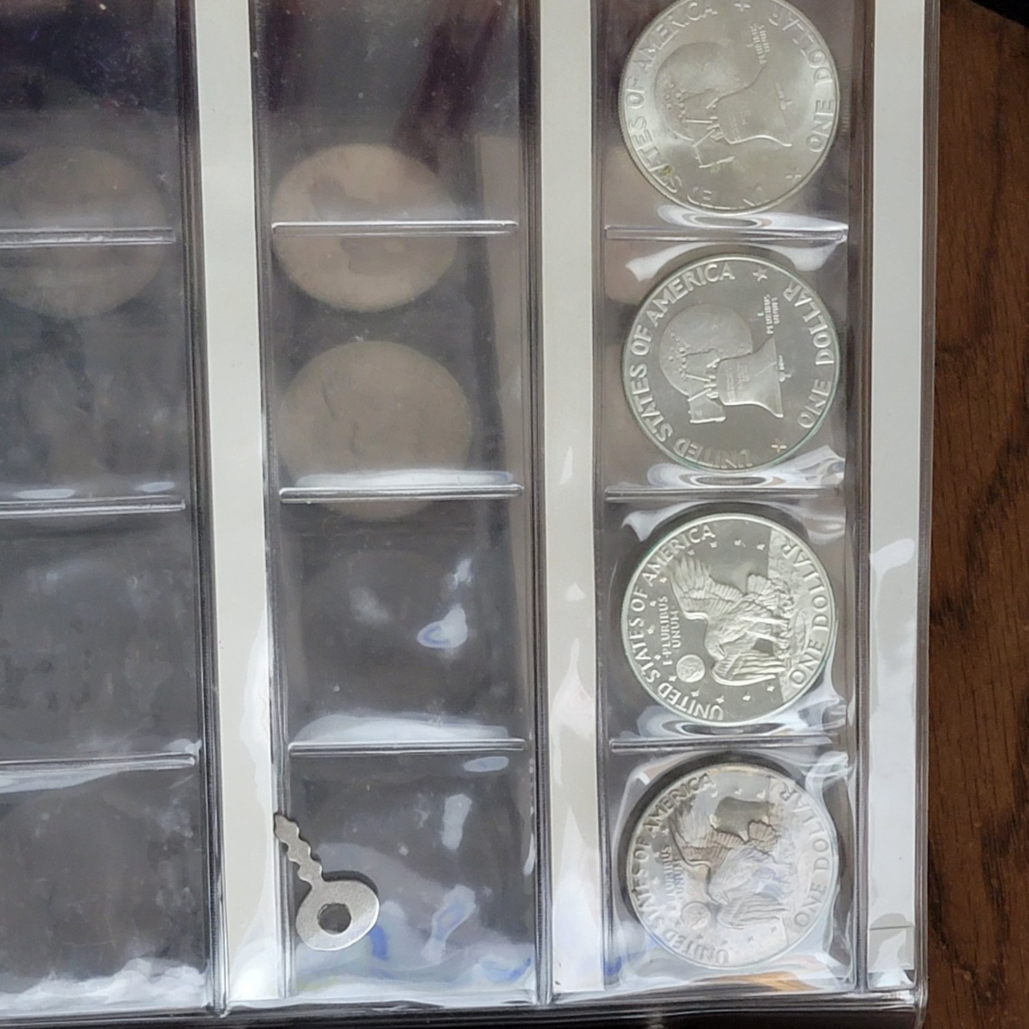 Eisenhower-Dollar-1971-_____-Binder