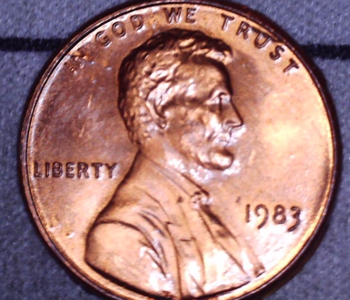 1983-Lincoln-Cent-With-A-Glossy-Finish