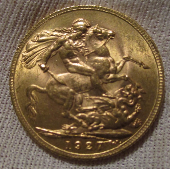 Sovereign-1927-With-Big-Die-Crack