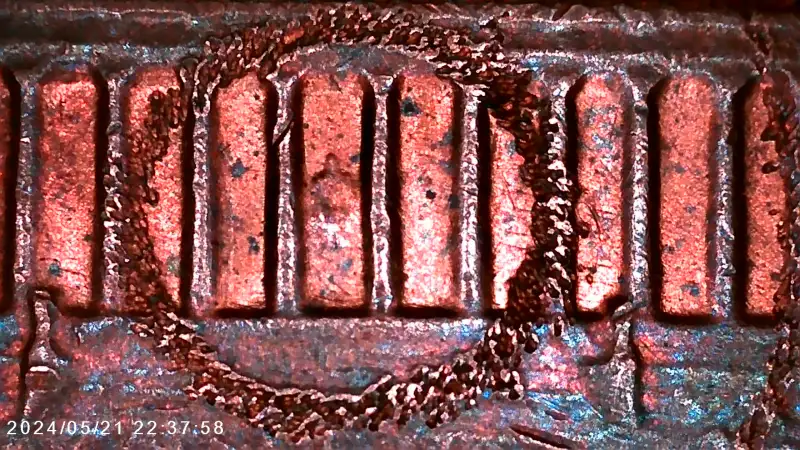 1982-LMC-Weird-Spiky-Rings-On-Reverse