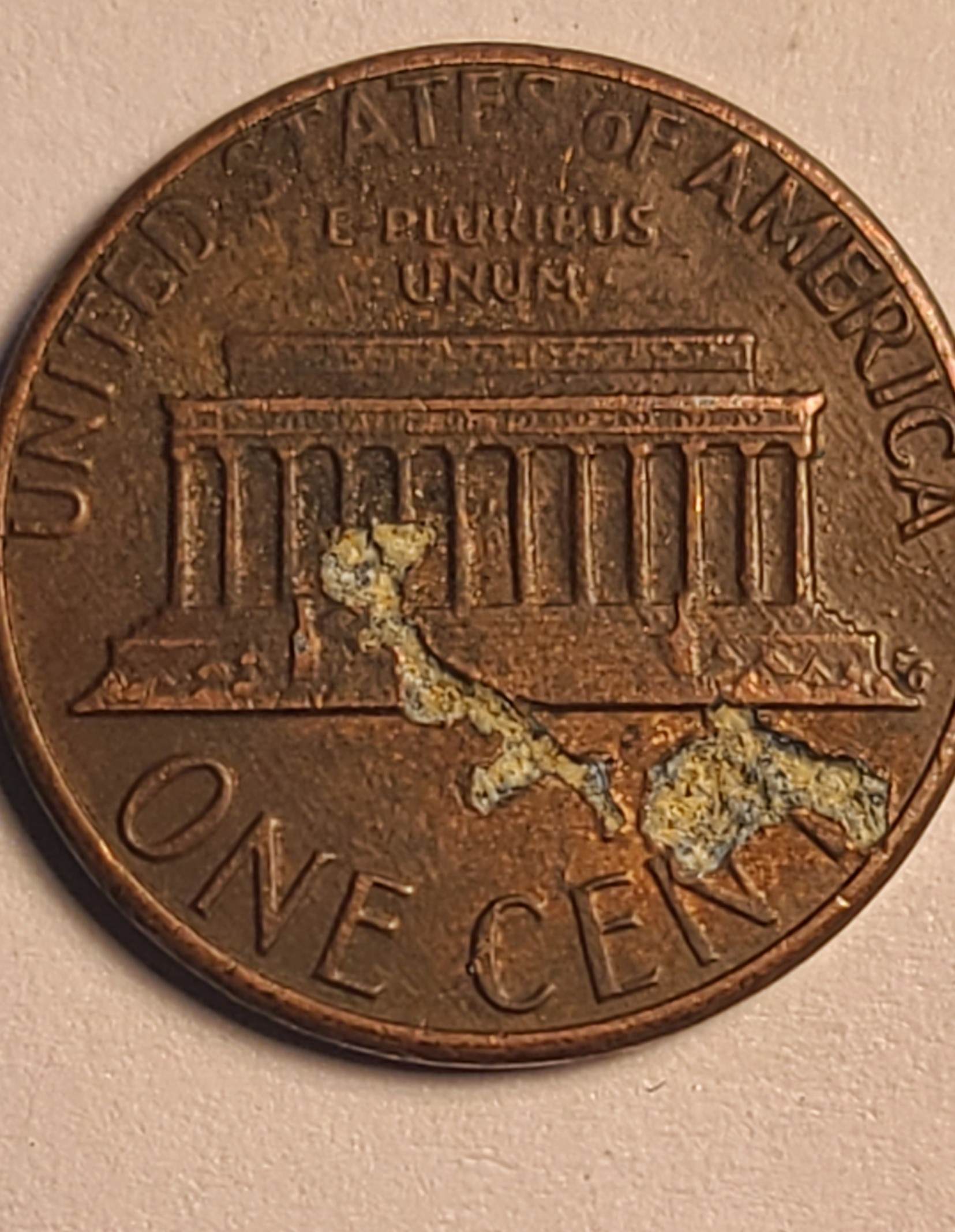 Hi,-Is-This-A-Lamination-Error-Or-Die-Break-?-1984-Cent
