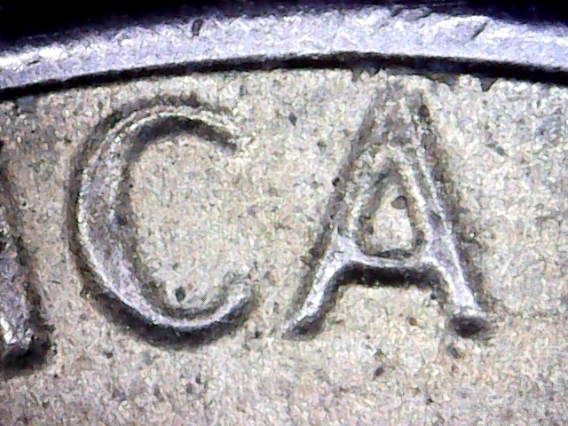 Not-Doubling-On-1982-Small-Date-Lmc-Penny,-What-Causes-The-Letters-To-Split