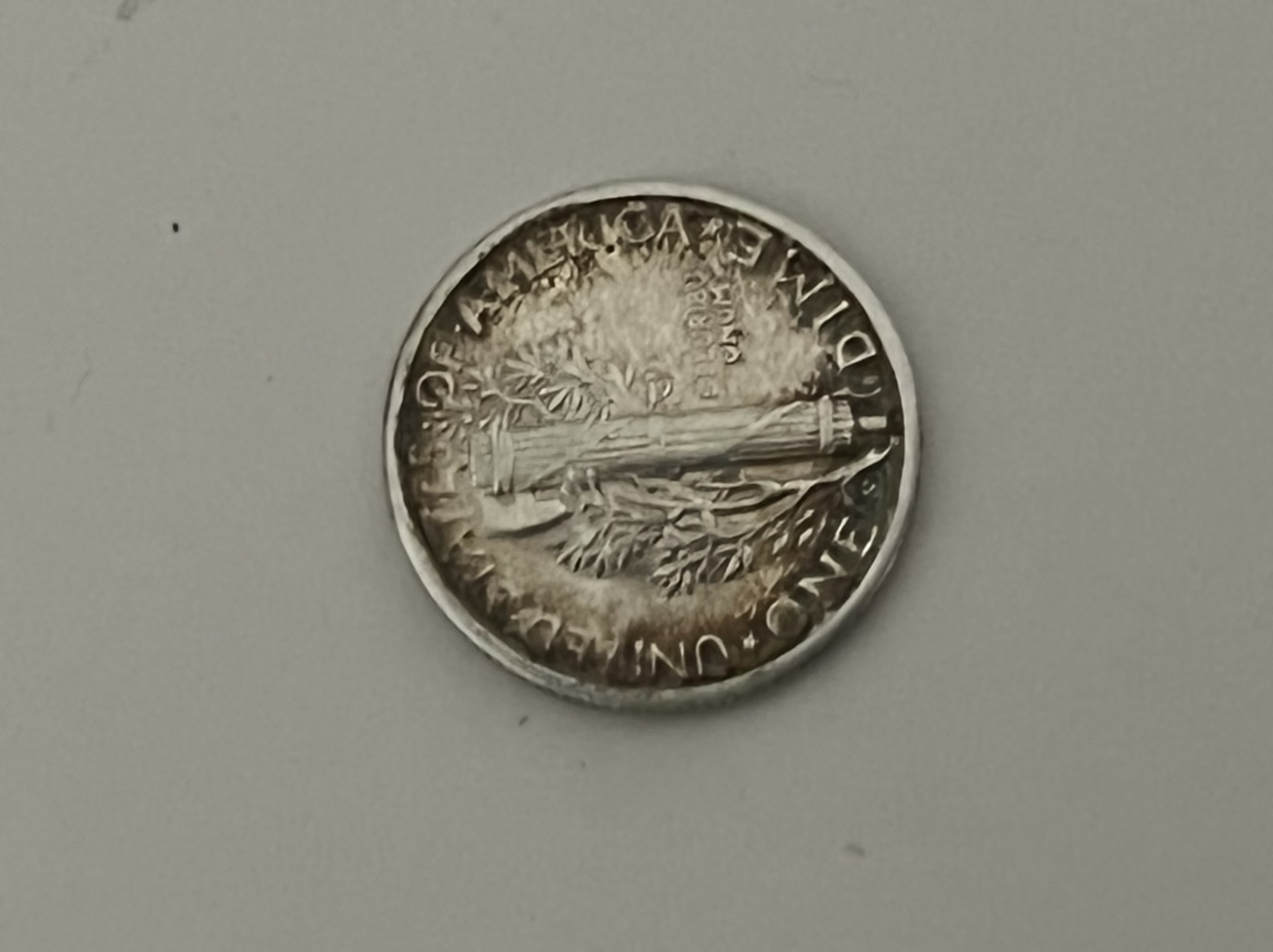 How-Much-Is-This-~au50-1945-S-Merc-Dime-Worth?