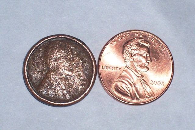 Unusual-Dime-Sized-1998-Wheat-Cent