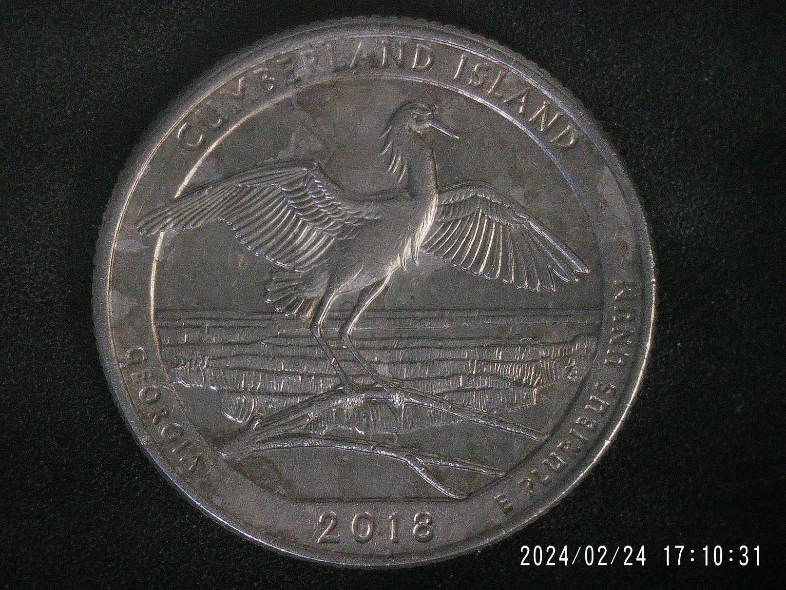 2018-D-Quarter-E-Pluribus-Unum-Letters-Stretched