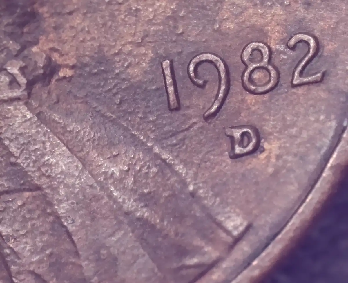 1982-D-Penny-Small-Date-?-Die-Crack-Lower-Right?