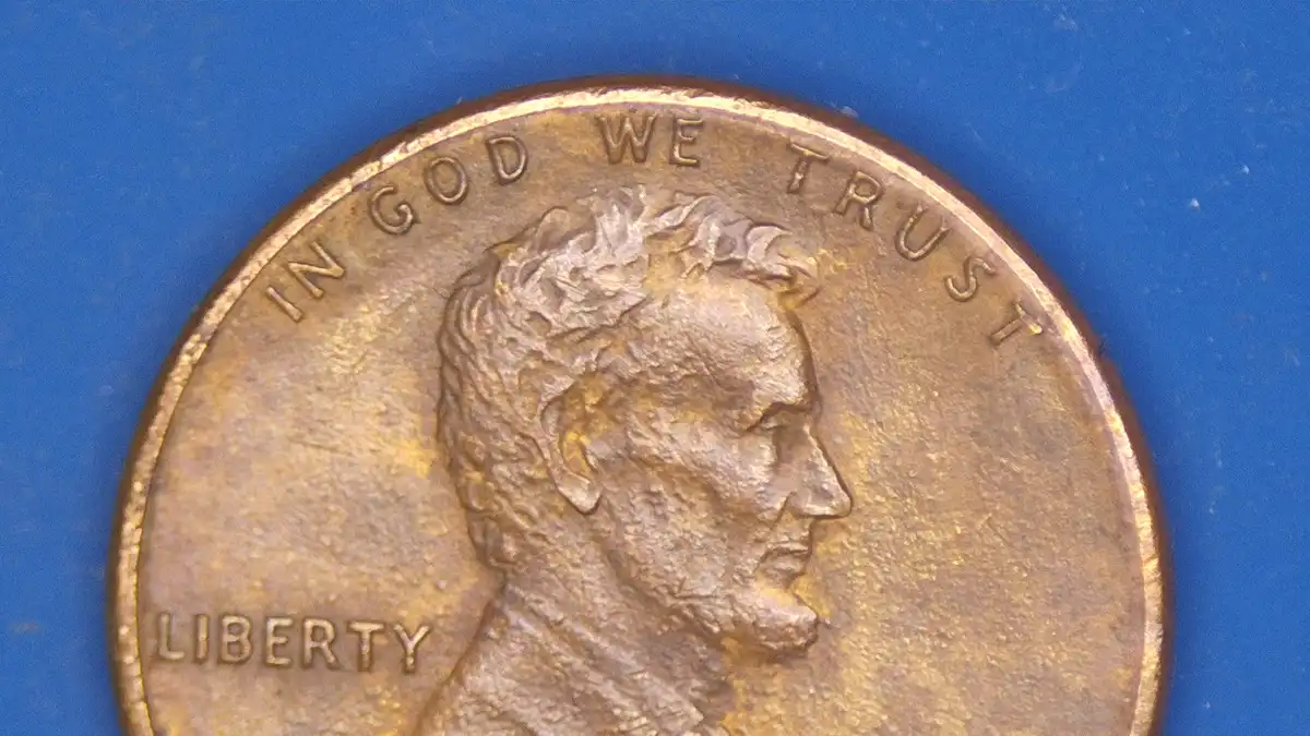 1982-D-Penny-Small-Date-Is-This-Extra-Thickness-On-Date?