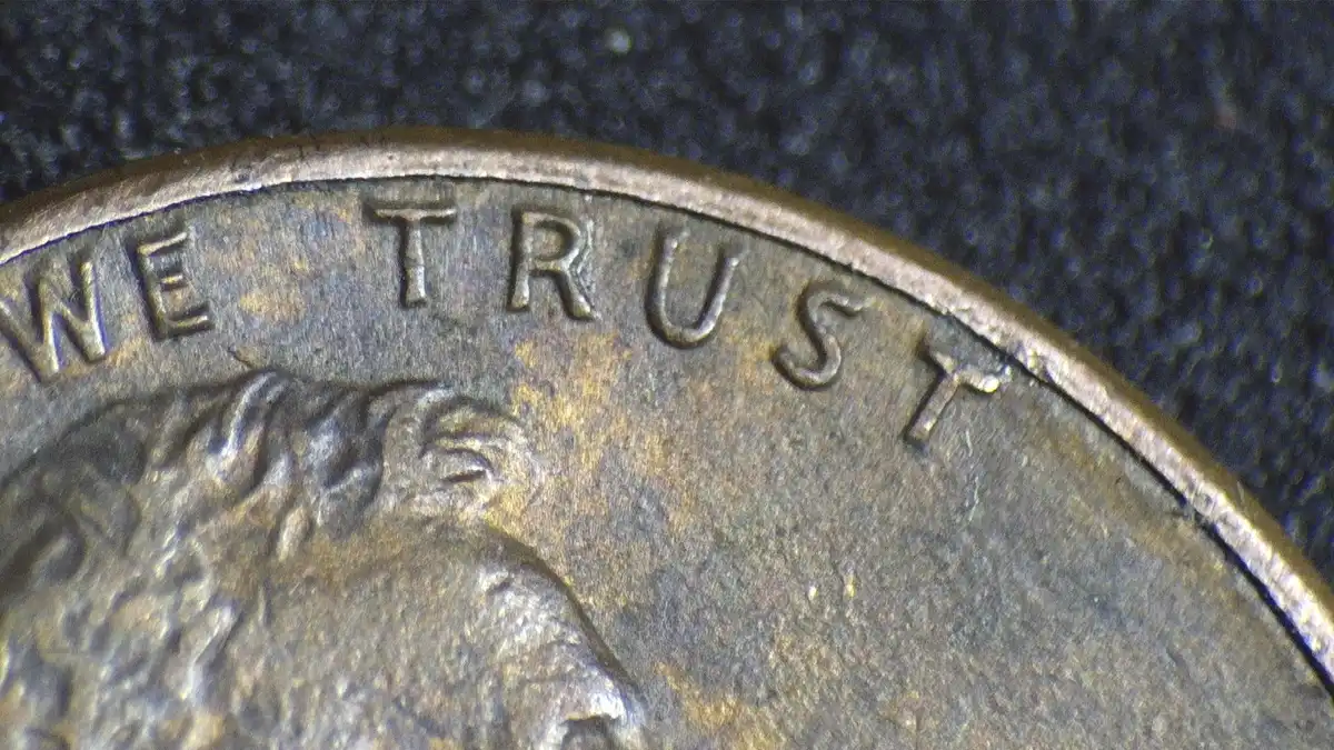 1982-D-Penny-Small-Date-Is-This-Extra-Thickness-On-Date?