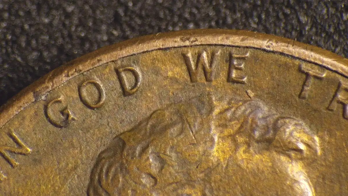 1982-D-Penny-Small-Date-Is-This-Extra-Thickness-On-Date?