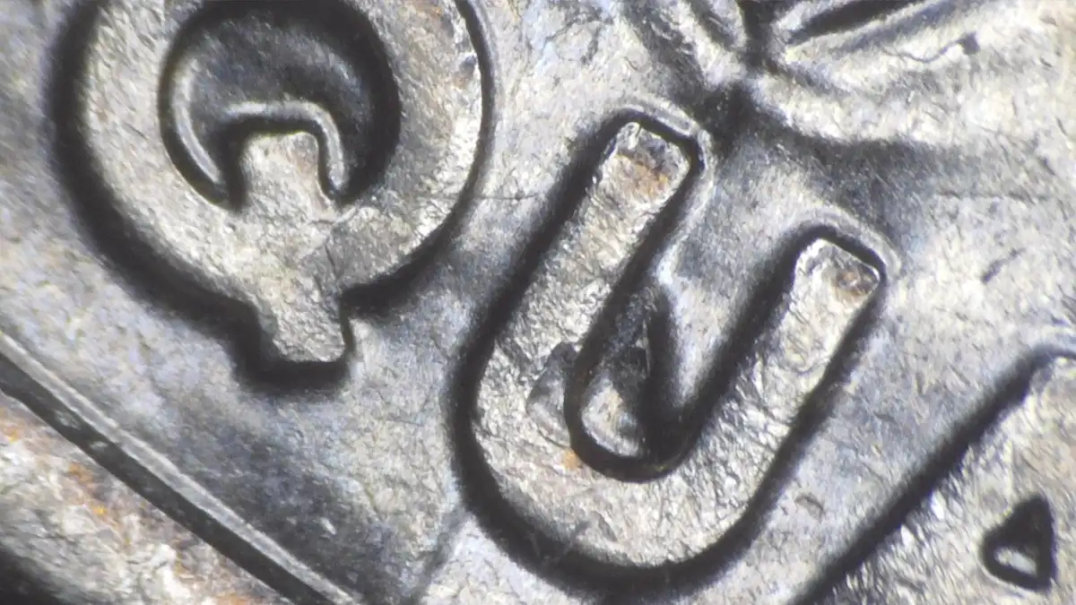 2021-D-Quarter-U-On-Quarter-Missing-Inner-Section-And-Look-At-Binoccular-Handle?