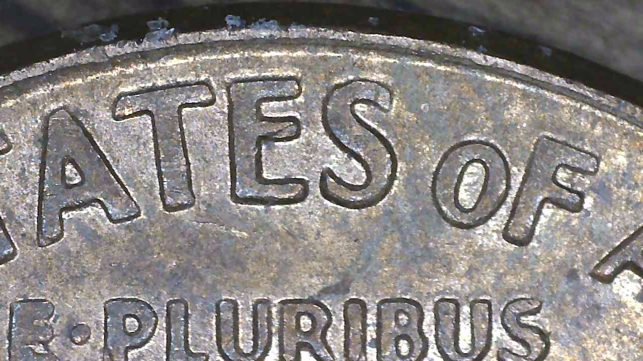 1972-D-Lincoln-Memorial-Cent-Machine-Doubling?