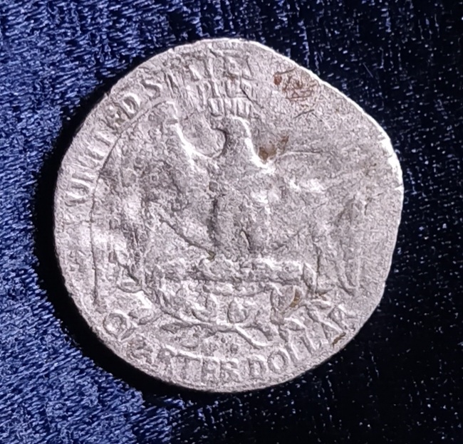 1980-P-Washington-Quarter-Error-Coin-Lamination-Eror-Die-Split-Into-3-Seperate-Layers.