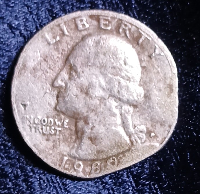1980-P-Washington-Quarter-Error-Coin-Lamination-Eror-Die-Split-Into-3-Seperate-Layers.