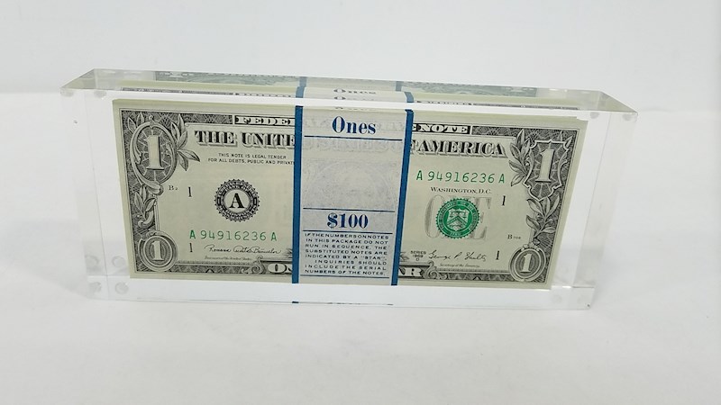 Dollar-Bill-Stack-/-Paperweight