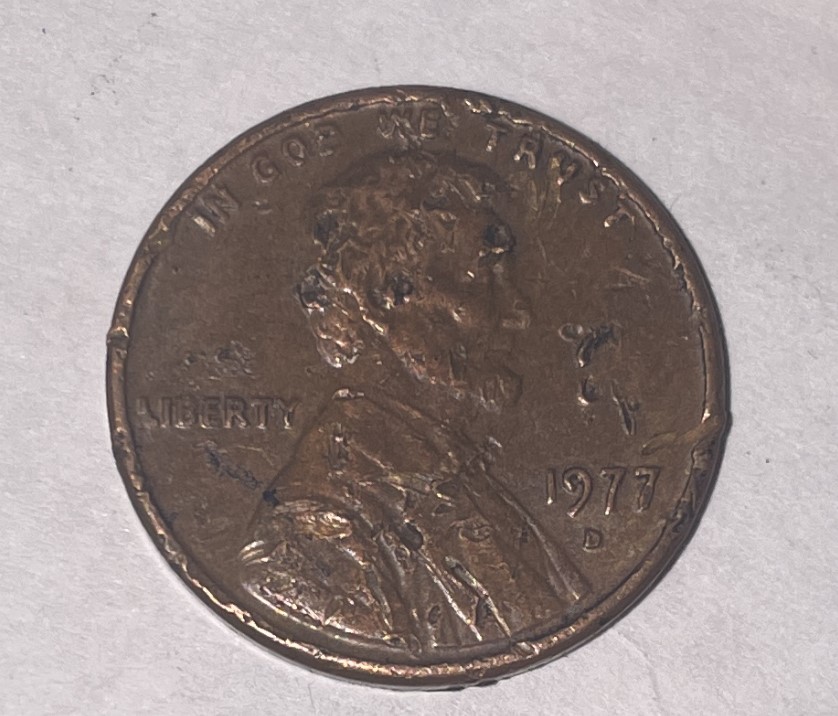 1977-D-Penny.this-Coin-Have-Error-In-Creation-Or-Just-Had-A-Really-Hard-Life?