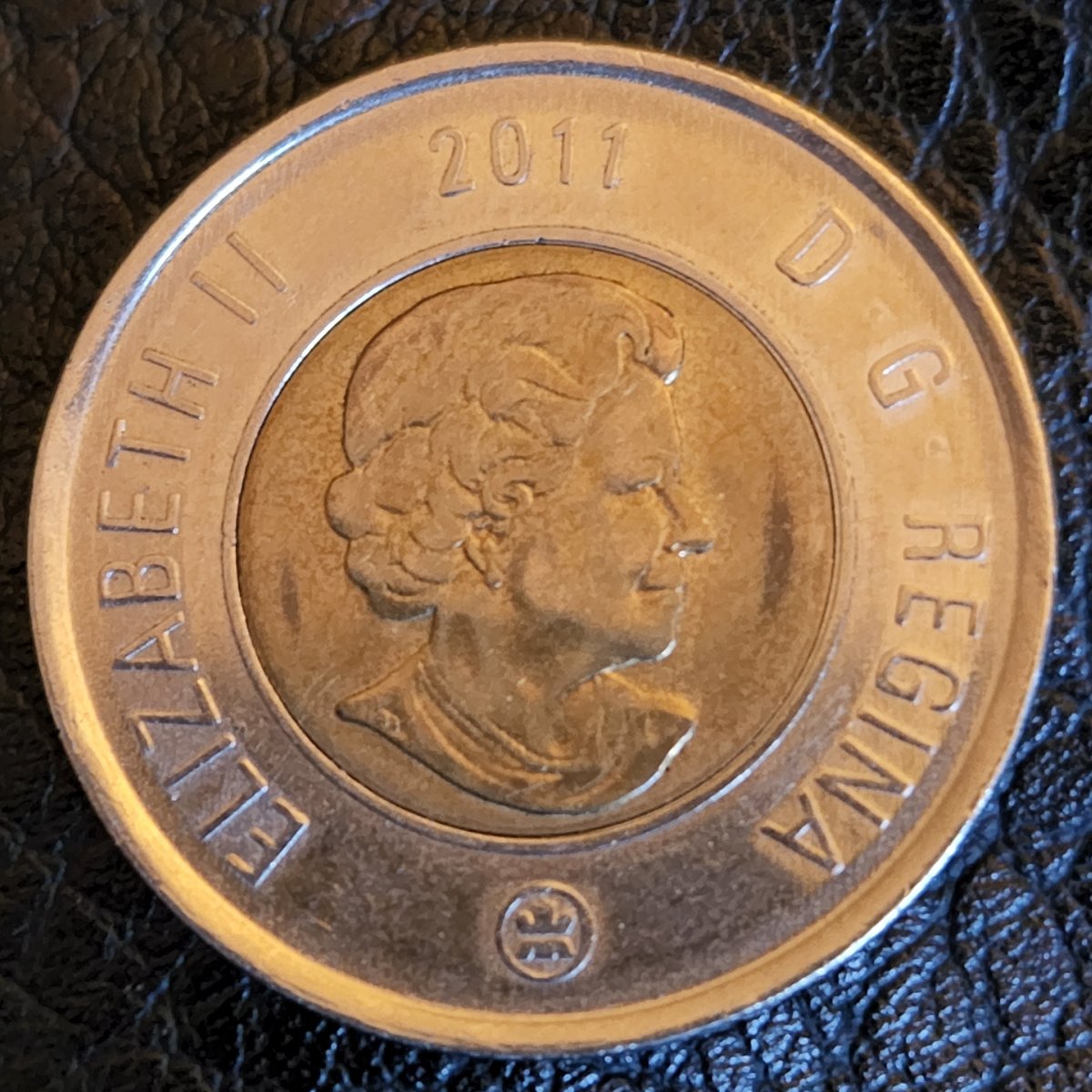 2011-Toonie-Error?-Mint-Or-Man-Error?