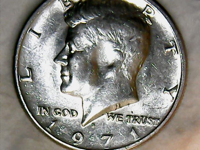 1971-Kennedy-Half,-Missing-Part-Of-His-Ear