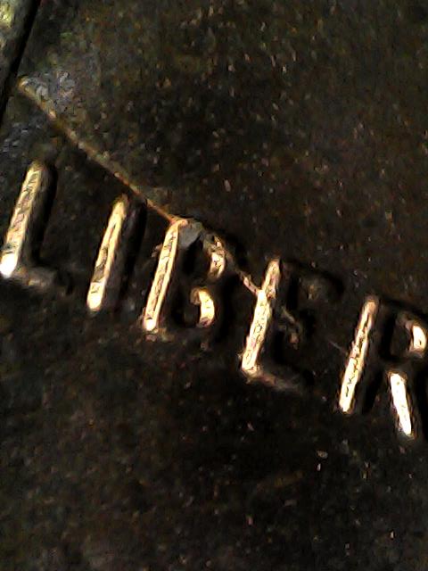 Struck-In-Or-Progressing-Crack-2022-Cent