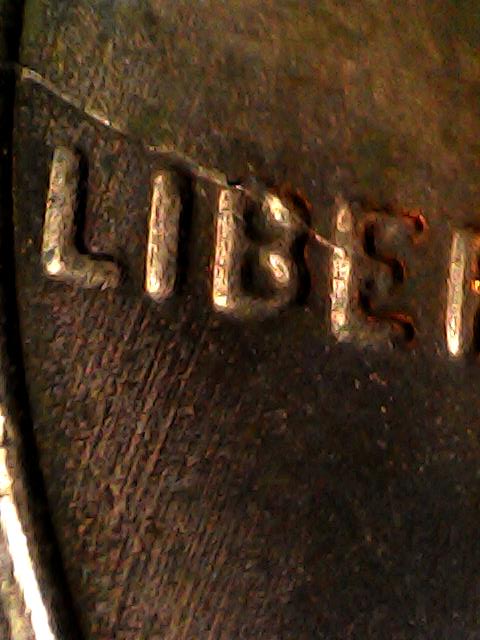 Struck-In-Or-Progressing-Crack-2022-Cent
