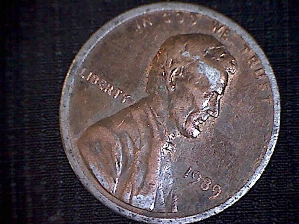 1989-Penny-Rim-&-Part-Of-The-Penny-Either-Silver-Or-Aluminum