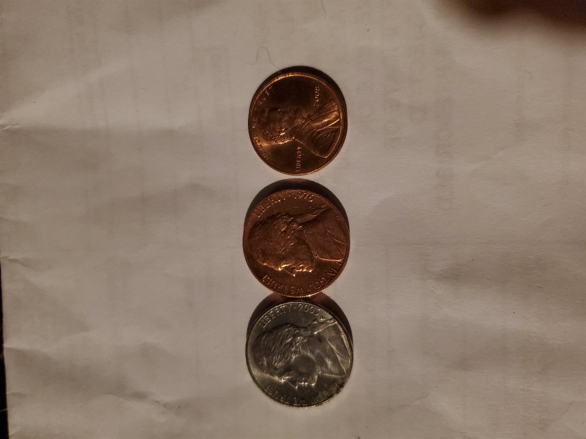 Need-Some-Help-Identifying-A-1976-Nickel,-Looks-Like-It-Is-Copper