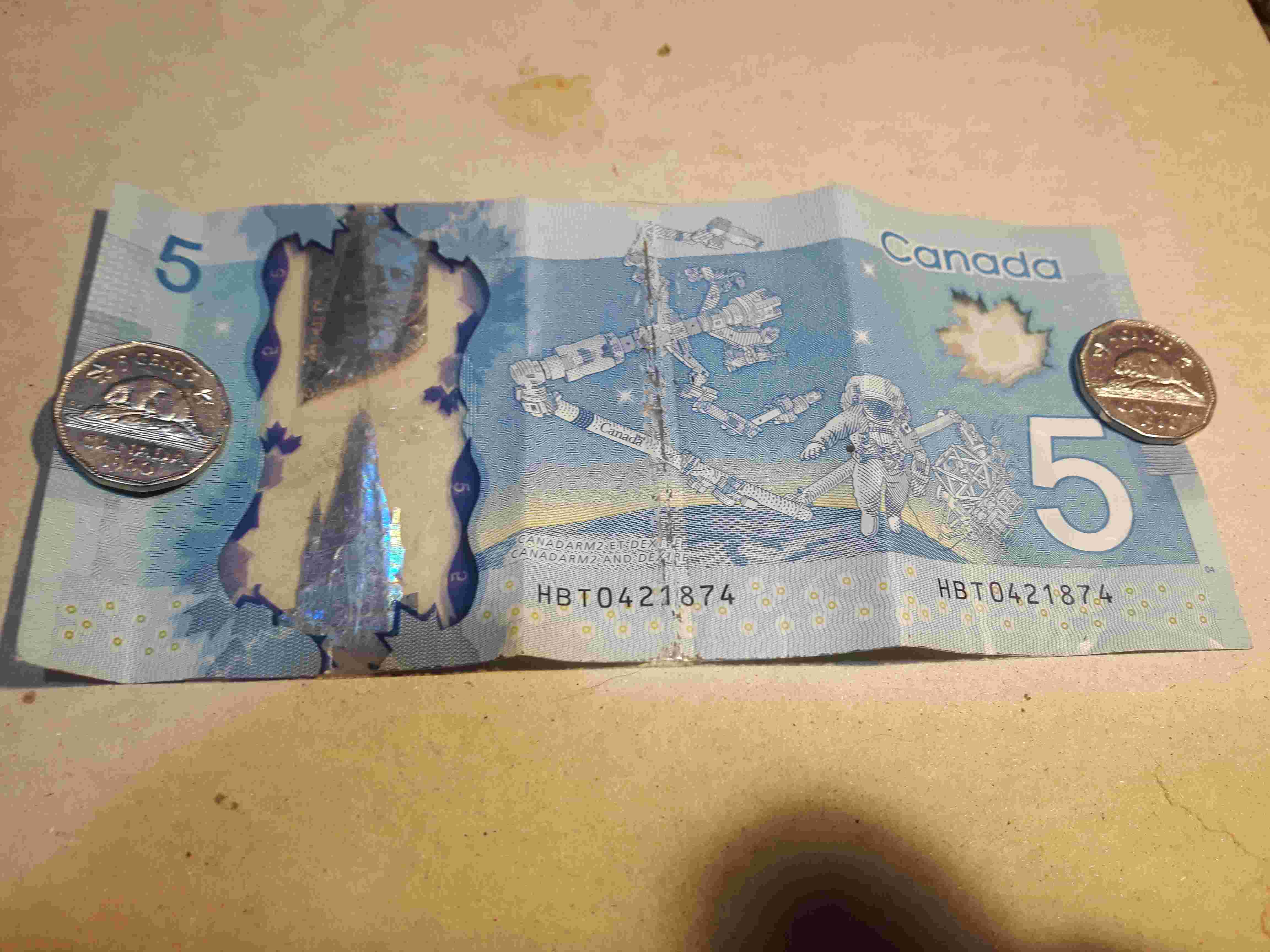 Canada-2013,-5-Dollar-Bill-Counterfeit