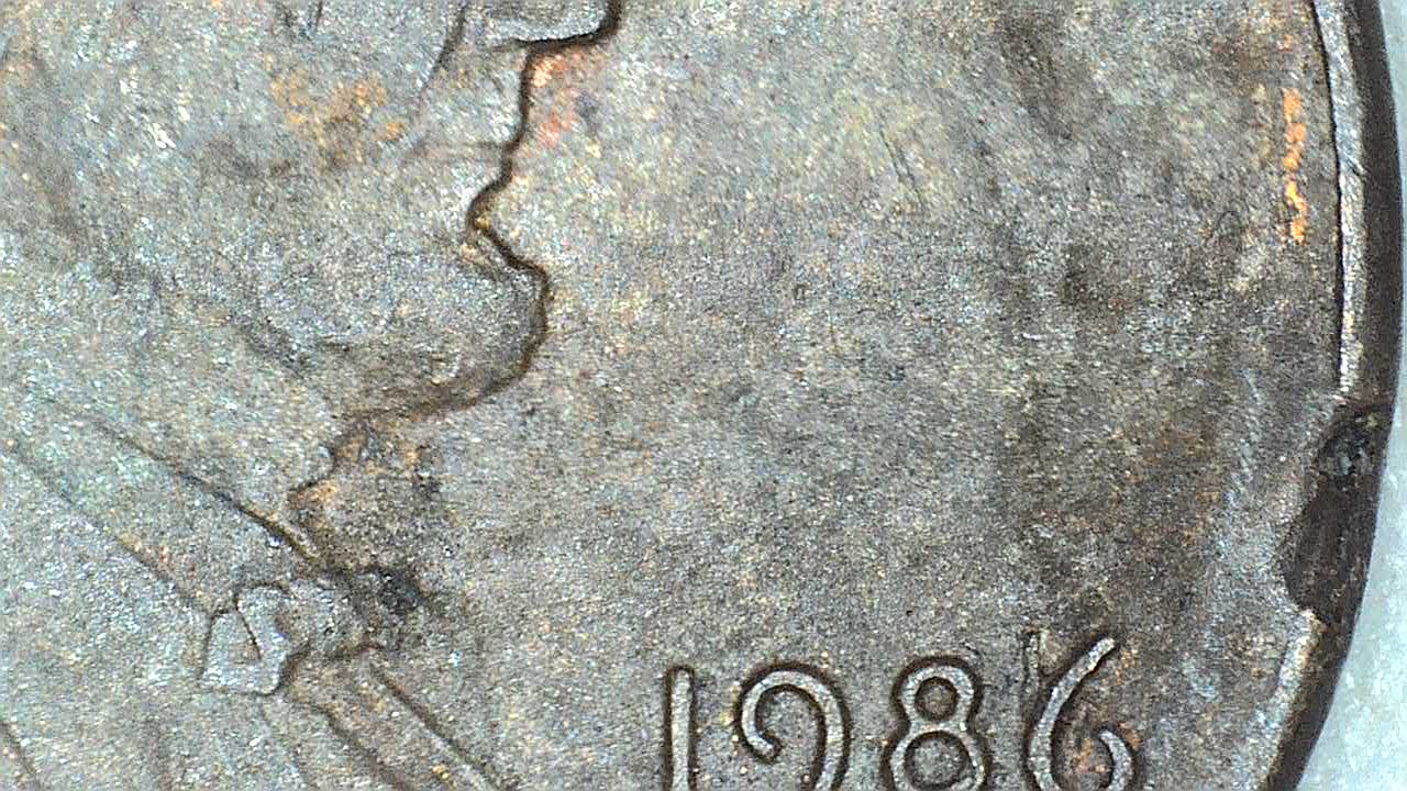 19?-Lincoln-Wheat,-Lamination-Issue-Or-Post-Mint-Damage?