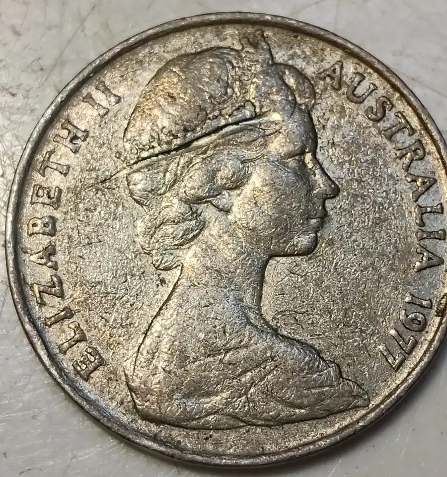 1977-10c-Piece,-Queen-Face-Slash