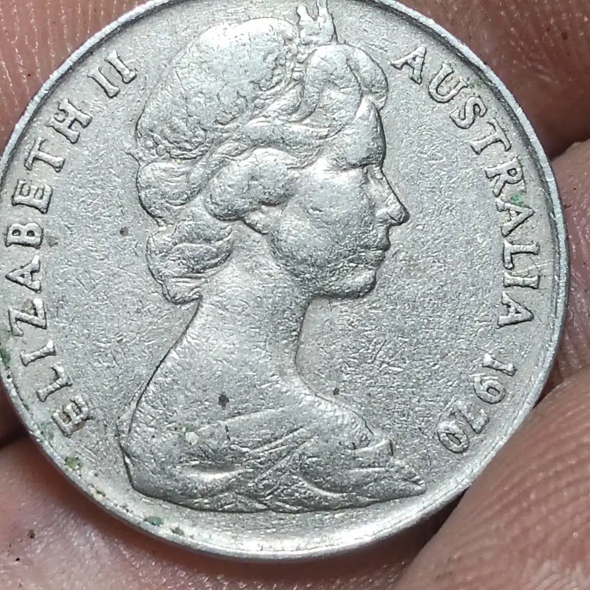 Various-10c-Coins-Missing-Parts-Of-Tails
