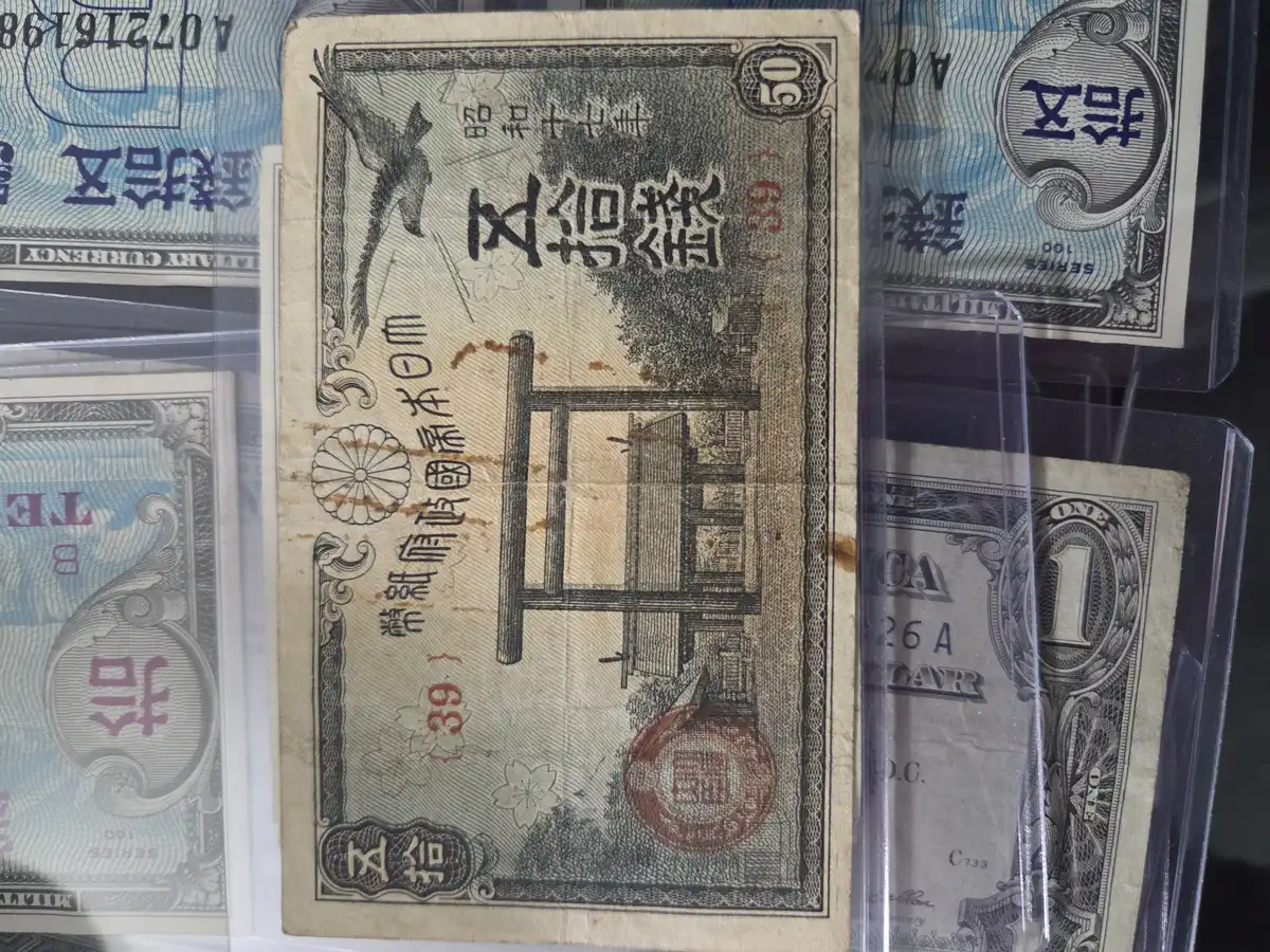 1942-Japanese-Gov-Banknotes-WWII