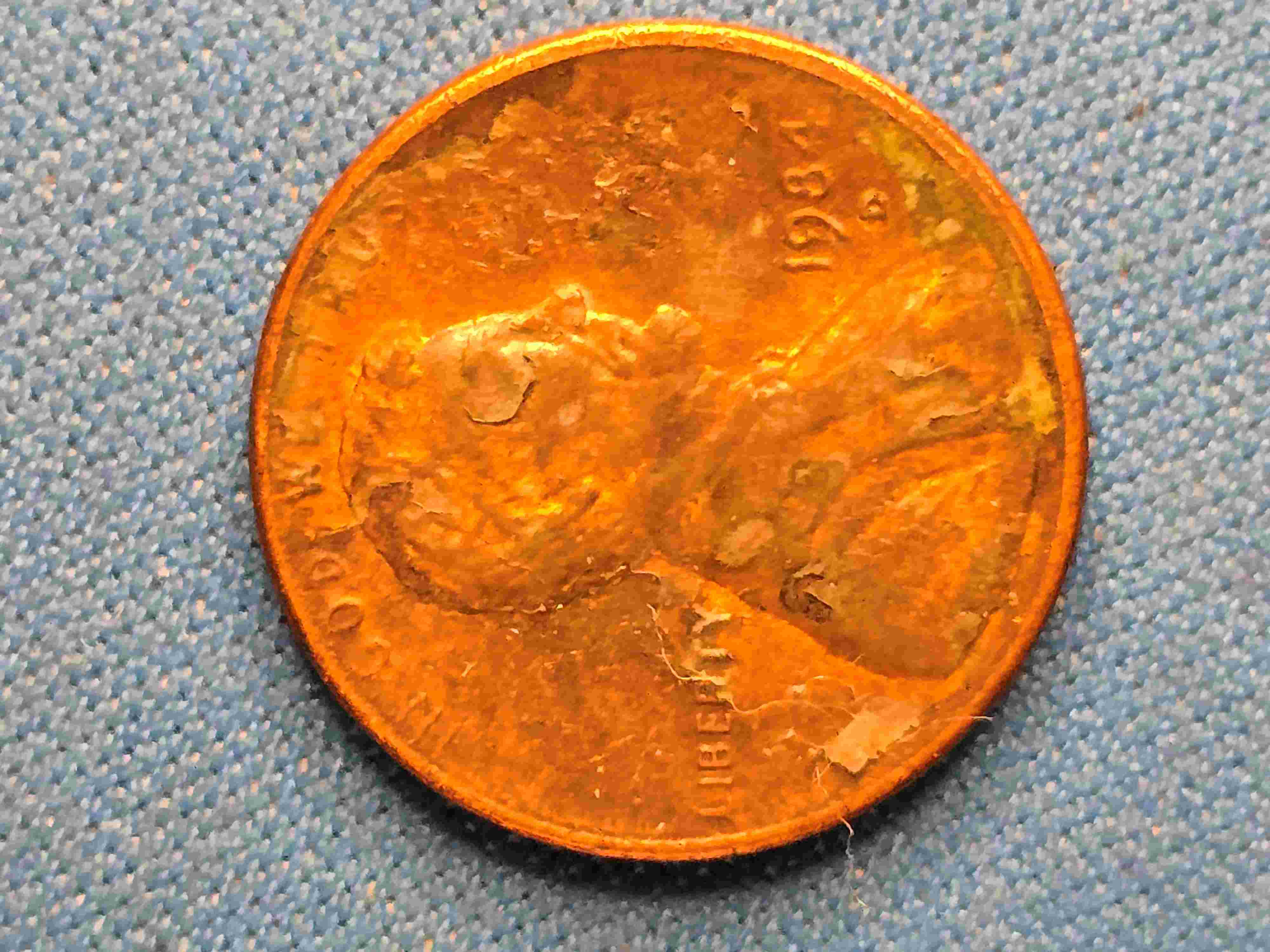 1984-D-Lincoln-Cent-I-Found-A-Weird-Penny-Going-Through-Bank-Rolls.what-Is-This?