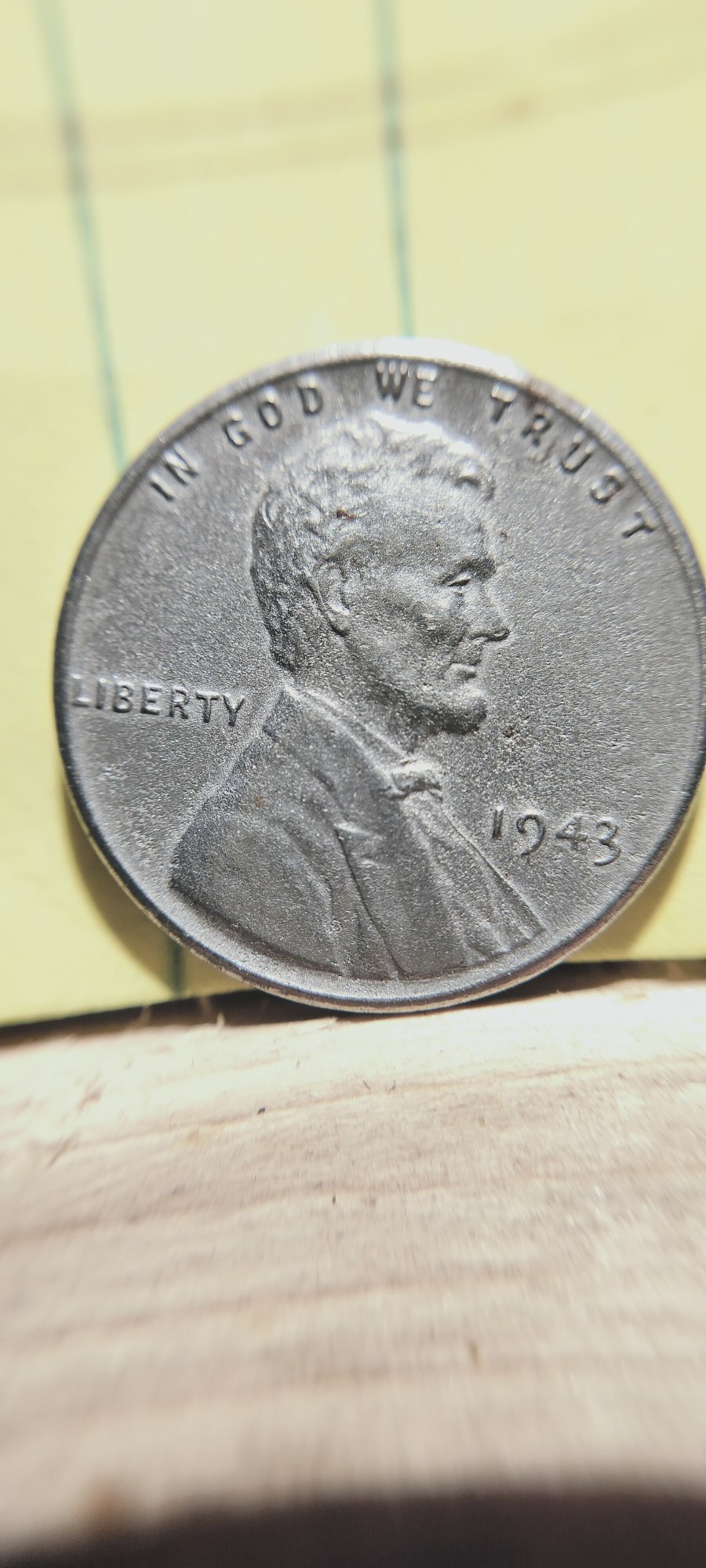 1943-Lincoln-Steel-Penny.-Dye-Crack-Or-Split-Dye?-Lamination-Issue-Also?-What-Y'all-Think?