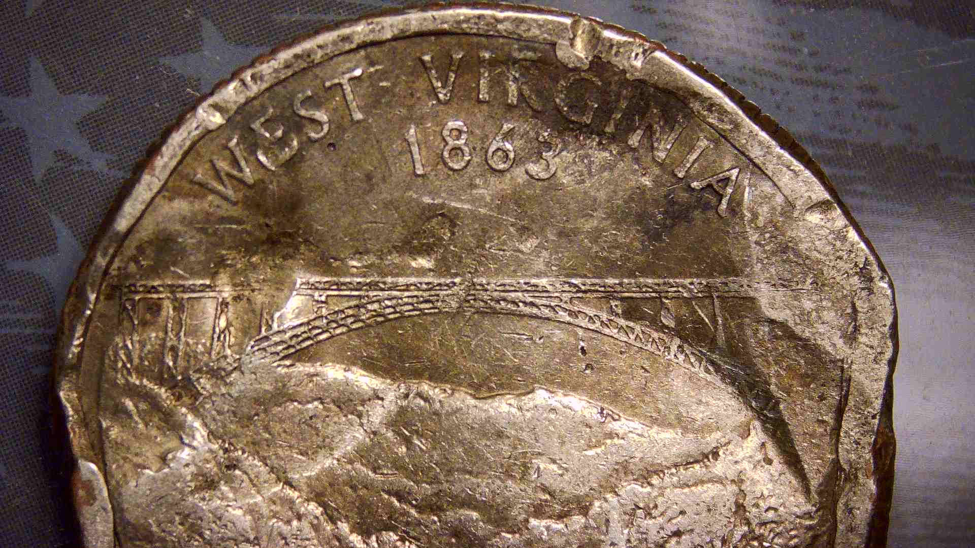 2005-P-West-Virginia-State-Quarter,-Pre-Mint-Damage?