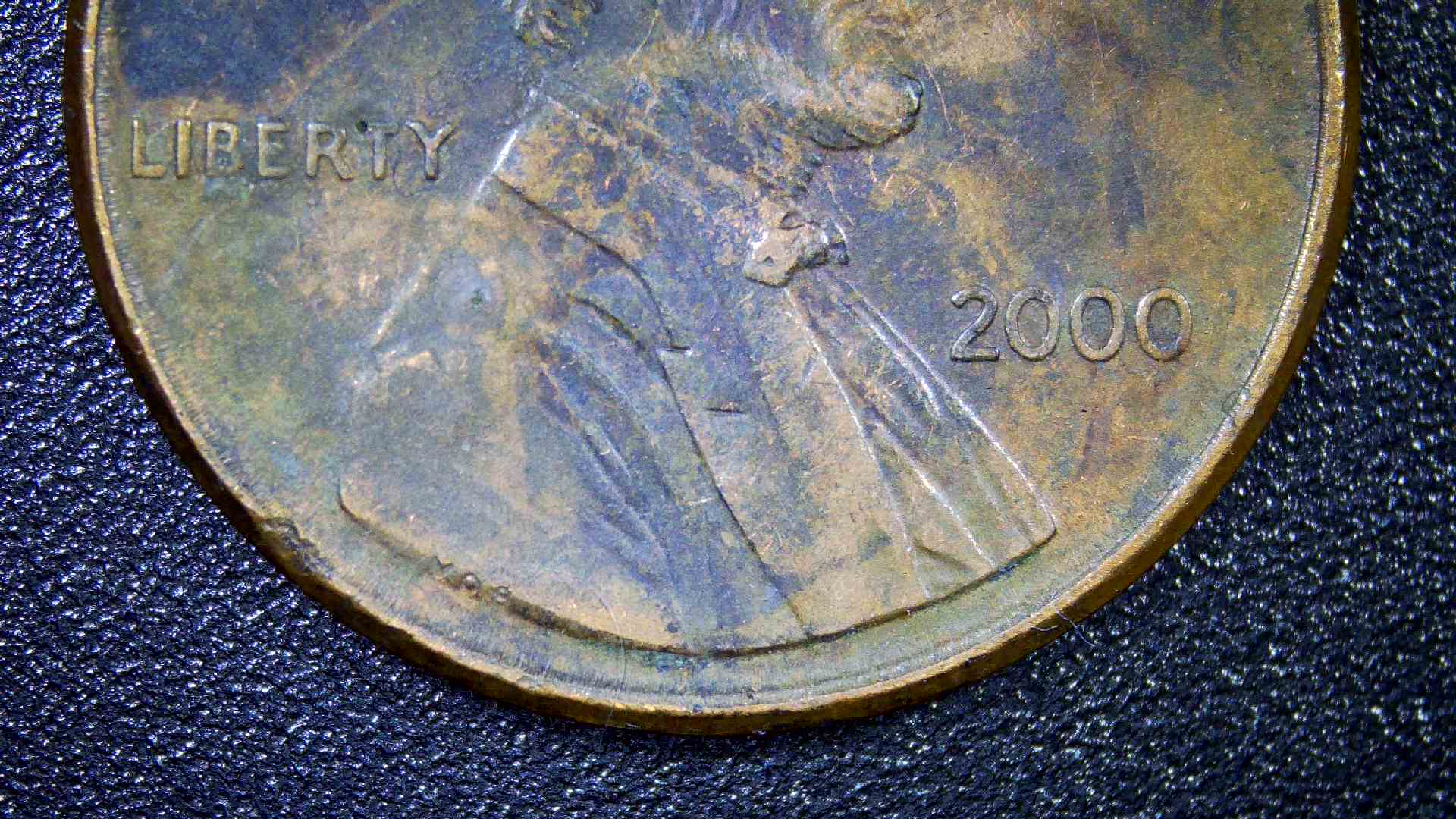 2000-P-Wide-AM-Penny?-Not-Touching.