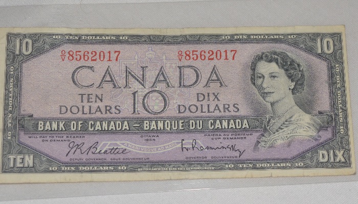 Bundle-Of-Canadian-Bills