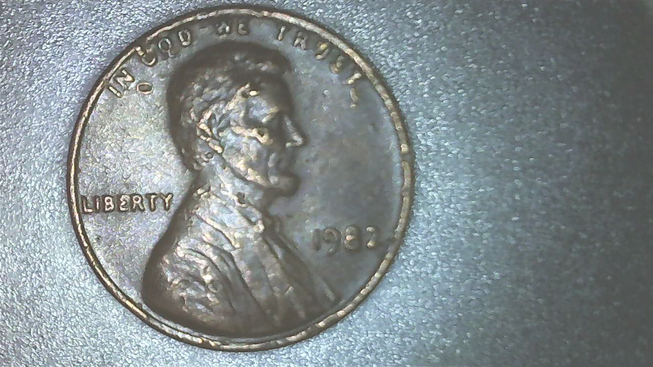 1982-Lrg.-Date-Copper-Lincoln-Cent-W/-Remnants