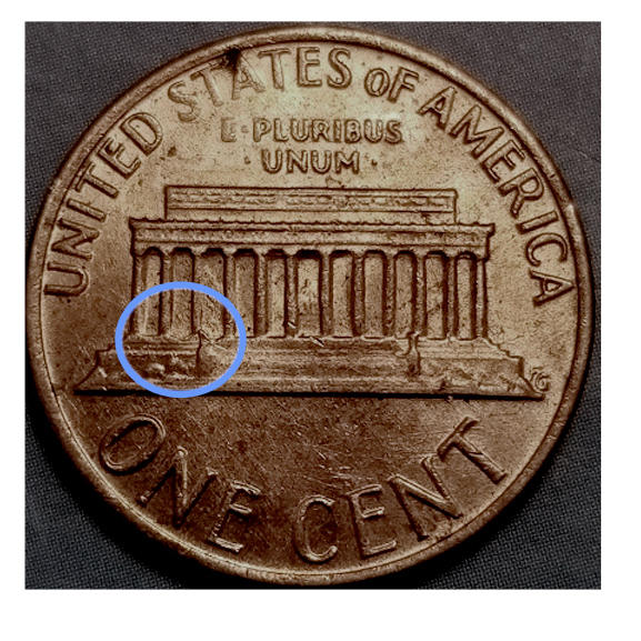 1980-Penny-Small-Detail-In-The-Lincoln-Memorial...what-Could-It-Be?