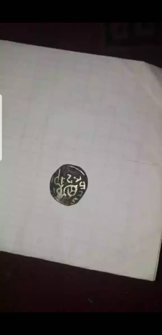 Coins-In-My-Fiance's-Fathers-Possession-That-Look-Ancient..
