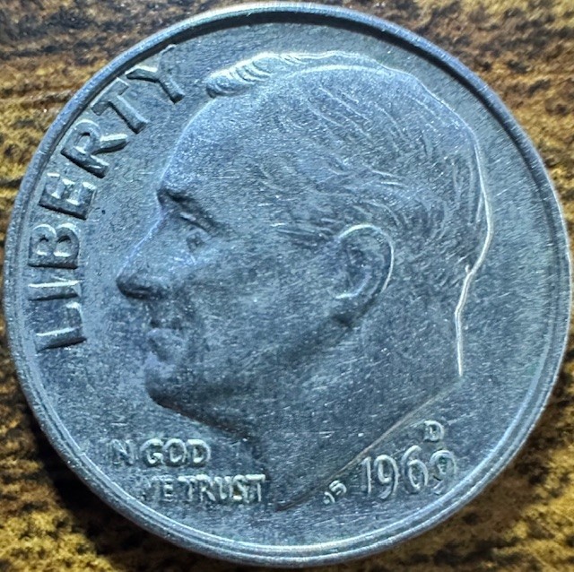 1969-D-Roosevelt-Dime-With-Die-Chip